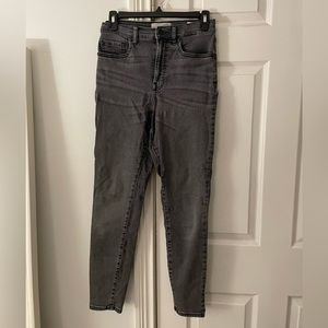 Everlane Washed black skinny jeans Size 27